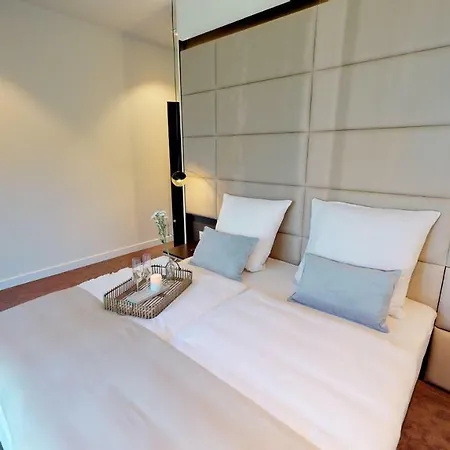 White Pearl 4 01 Timmendorfer Strand